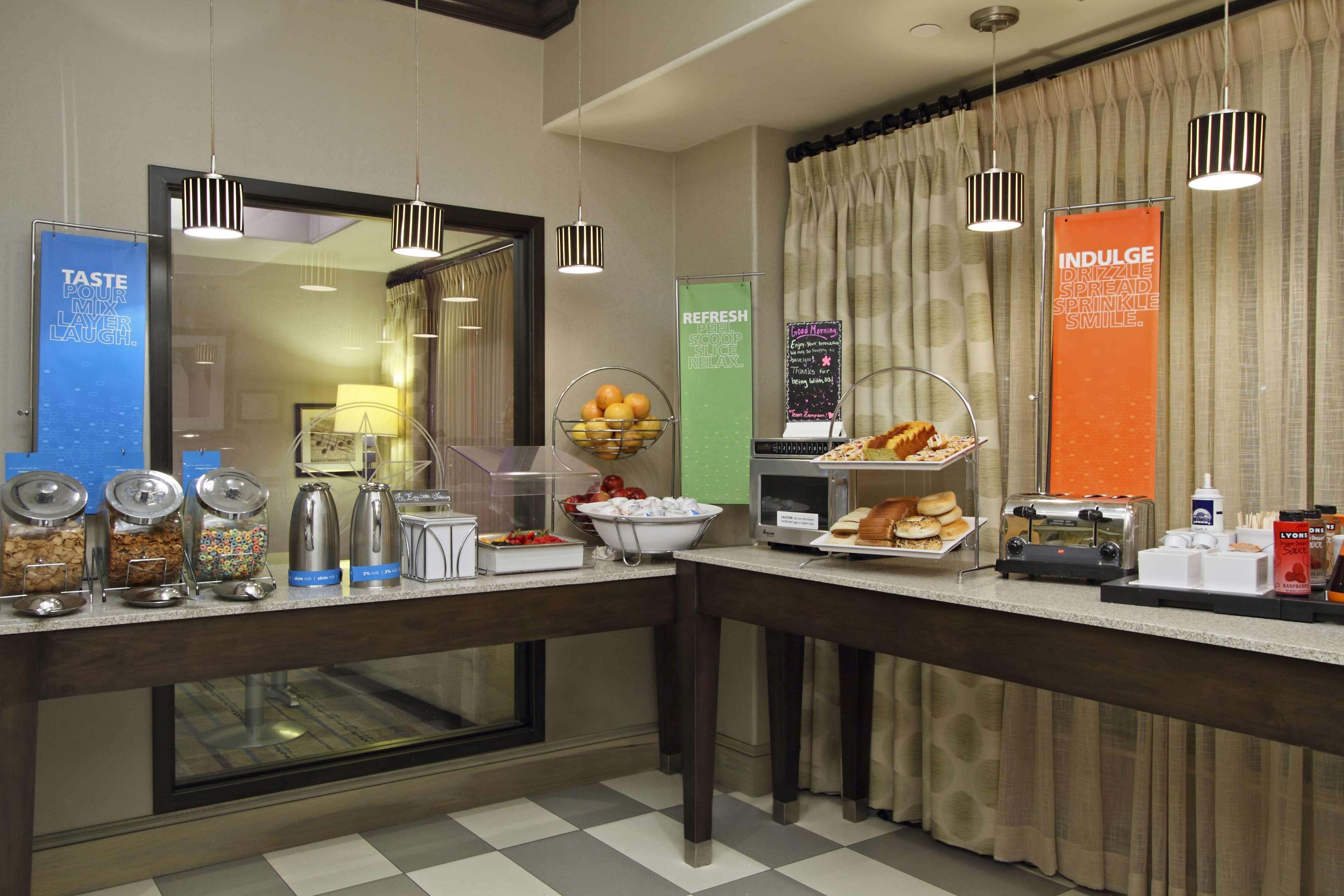 Hampton By Hilton Austin South - I-35 & Ben White Hotel Екстериор снимка