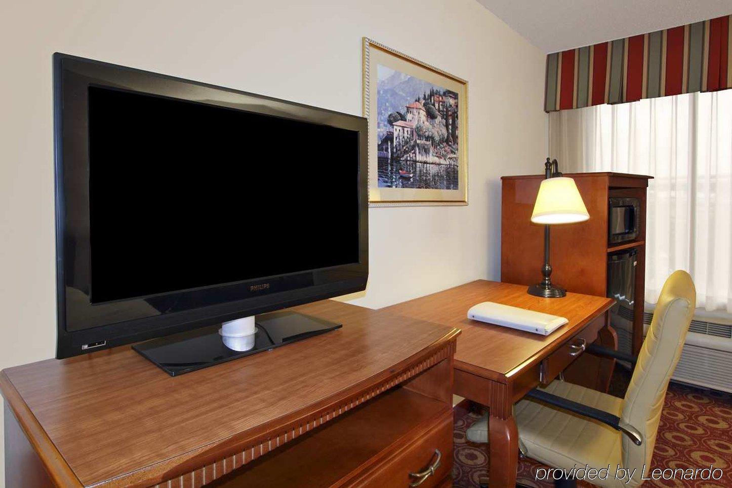 Hampton By Hilton Austin South - I-35 & Ben White Hotel Екстериор снимка
